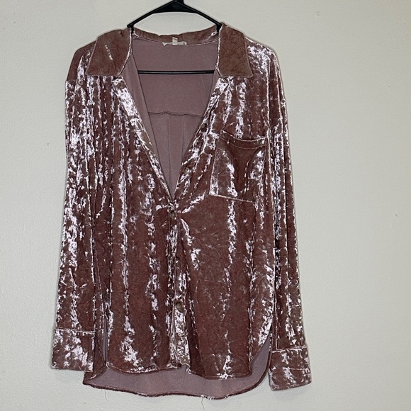 Mystree Tops - Mystree Velvet Button-Down Shirt in Pink